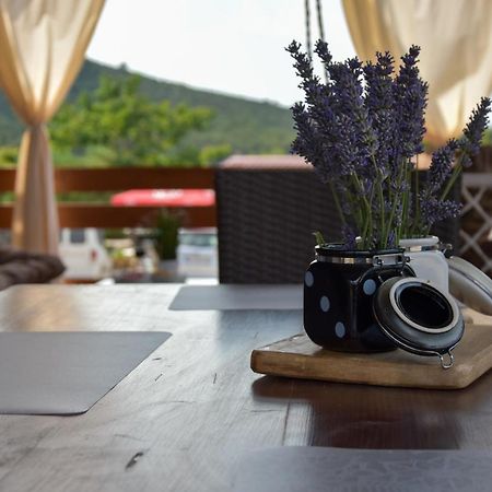 Mobile Home Tomic Tisno Exterior foto